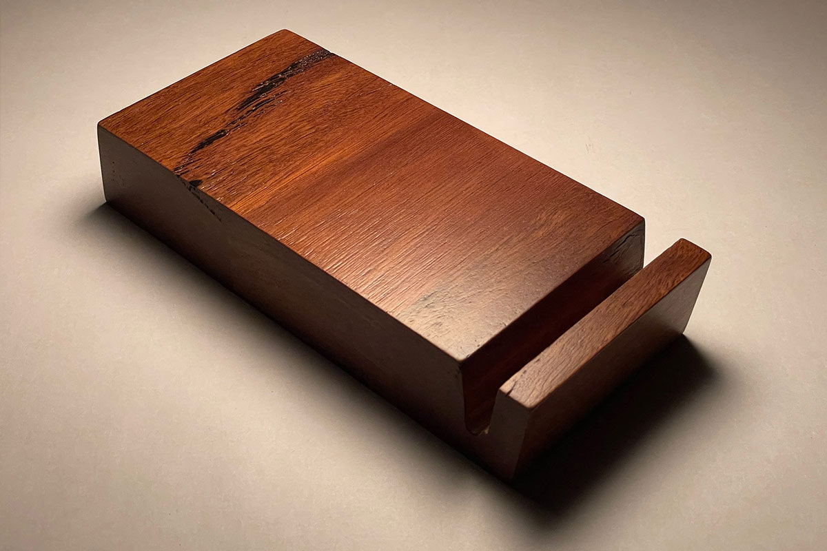 Isometric product photo of Monolith vinyl record stand